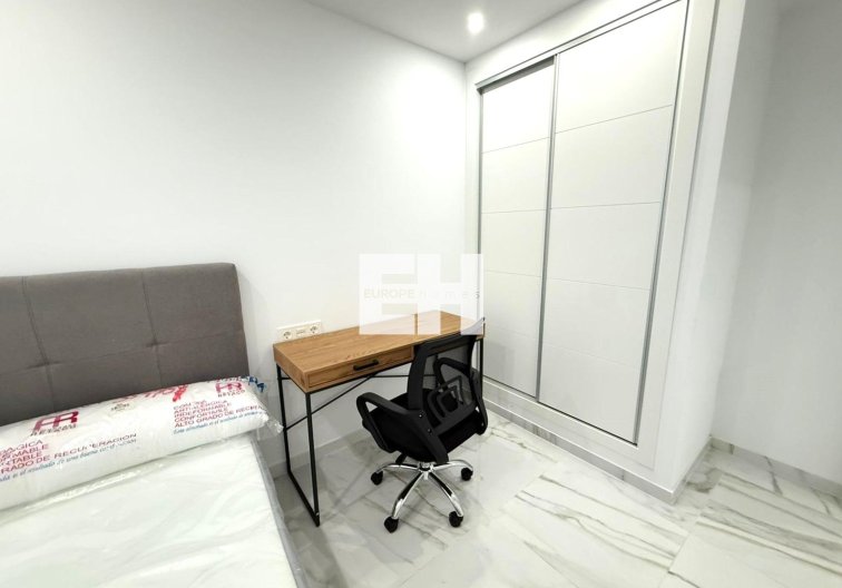 Resale - Apartment - Torrevieja - Parque De Las Naciones