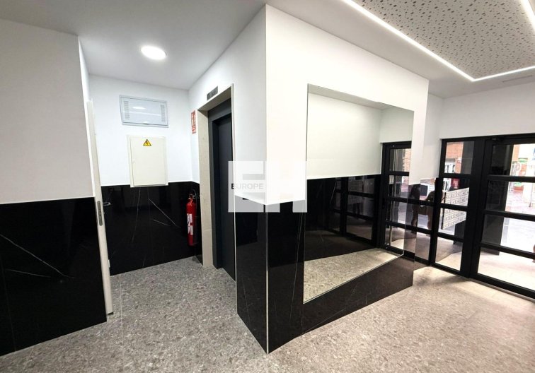 Resale - Apartment - Torrevieja - Parque De Las Naciones