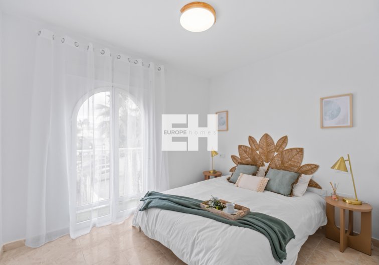 Resale - town house - Playa Flamenca - Costa Blanca