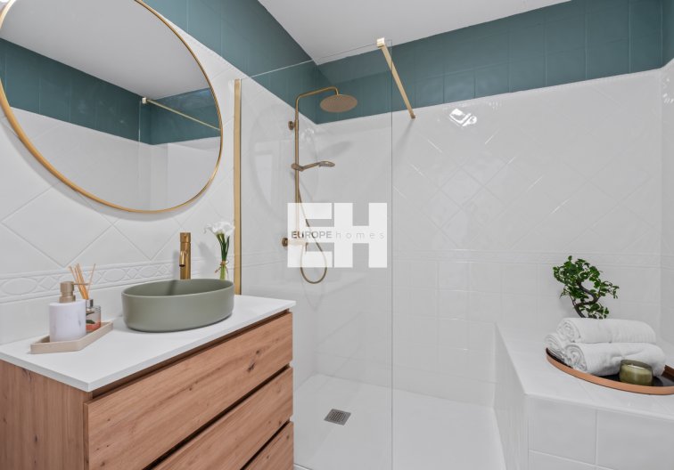 Resale - town house - Playa Flamenca - Costa Blanca