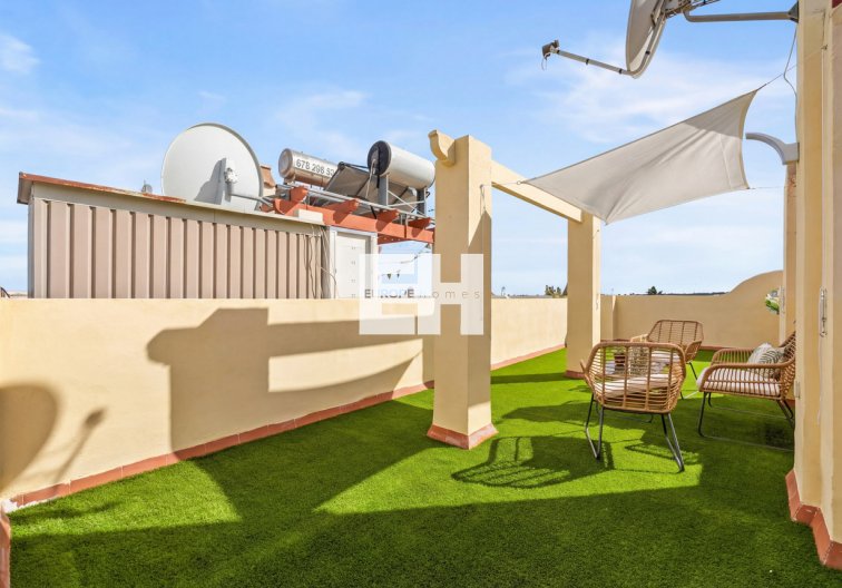 Resale - town house - Playa Flamenca - Costa Blanca