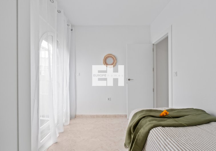 Resale - town house - Playa Flamenca - Costa Blanca