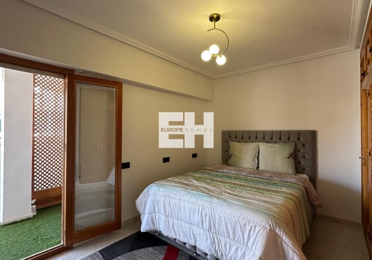 Segunda mano - Apartamento  - Torrevieja - Centro