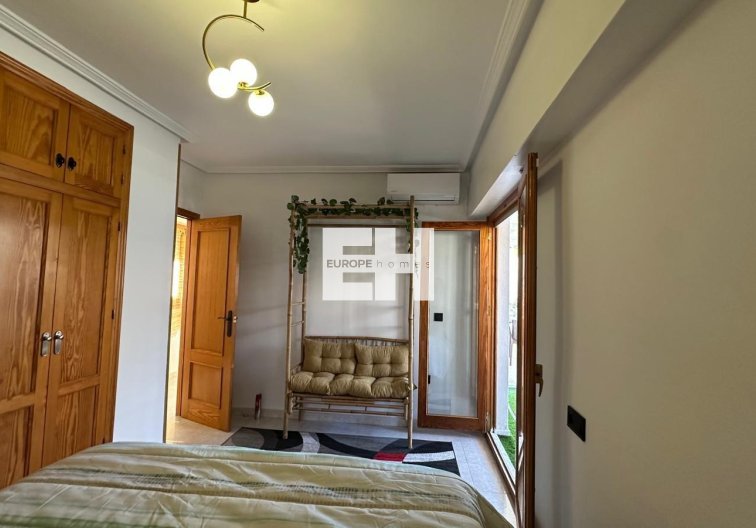 Segunda mano - Apartamento  - Torrevieja - Centro