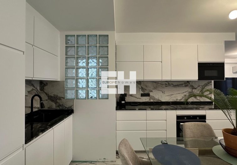 Resale - Apartment - Torrevieja - Playa del Cura