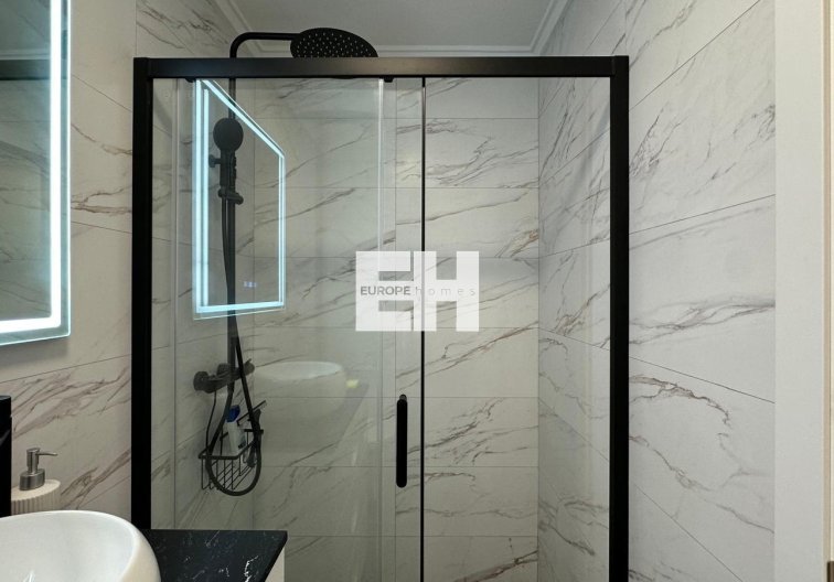 Resale - Apartment - Torrevieja - Playa del Cura