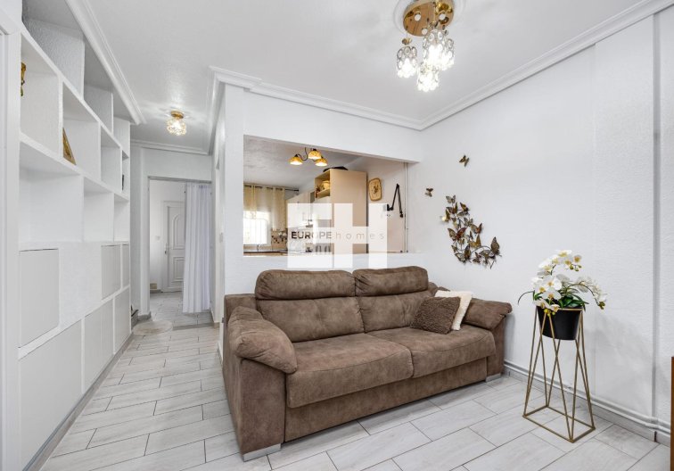 Resale - town house - Torrevieja - Calas Blanca