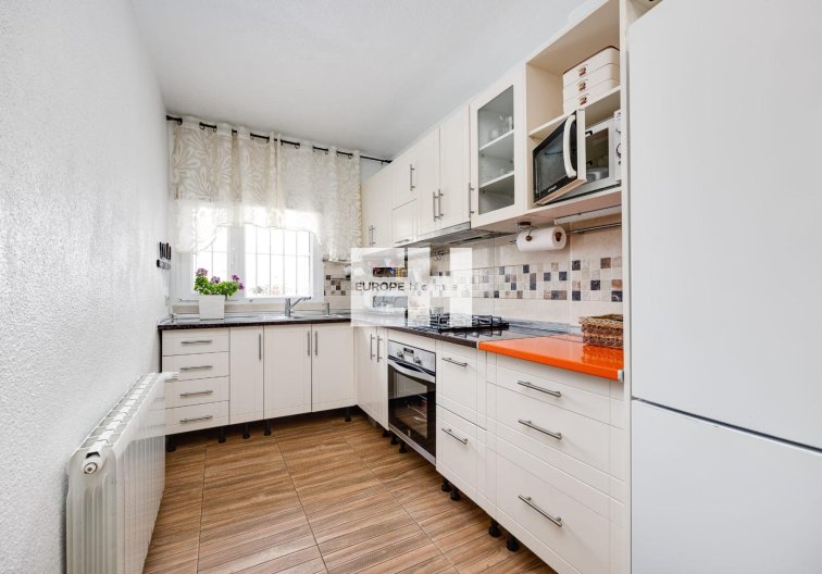 Resale - town house - Torrevieja - Calas Blanca