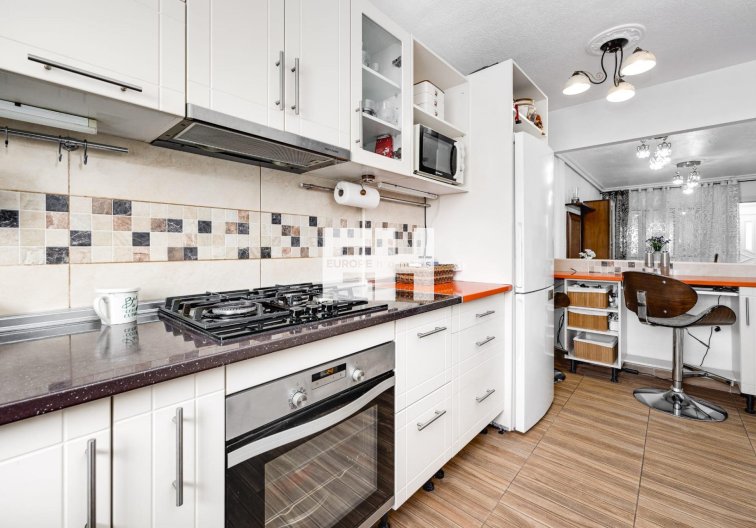 Resale - town house - Torrevieja - Calas Blanca