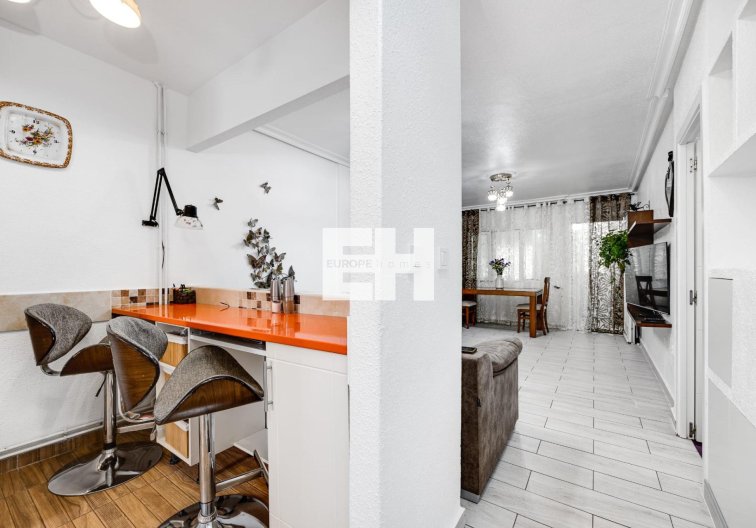 Resale - town house - Torrevieja - Calas Blanca