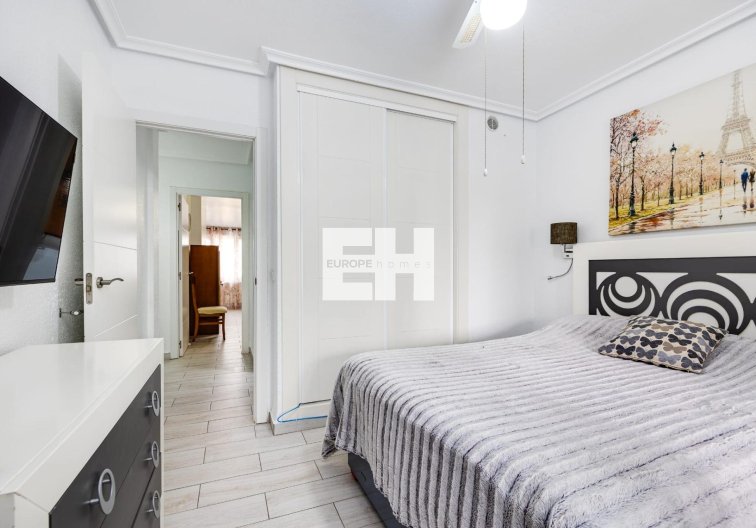 Resale - town house - Torrevieja - Calas Blanca