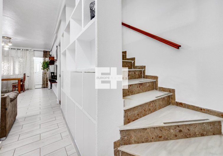 Resale - town house - Torrevieja - Calas Blanca