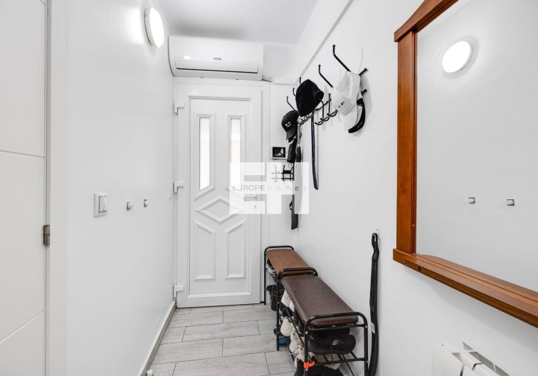 Resale - town house - Torrevieja - Calas Blanca