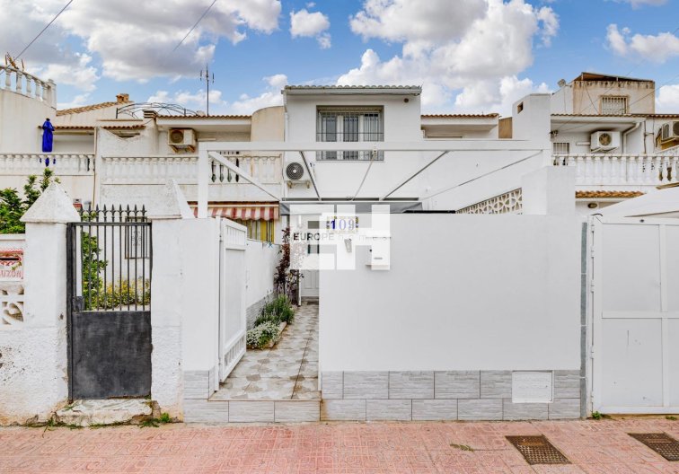 Resale - town house - Torrevieja - Calas Blanca