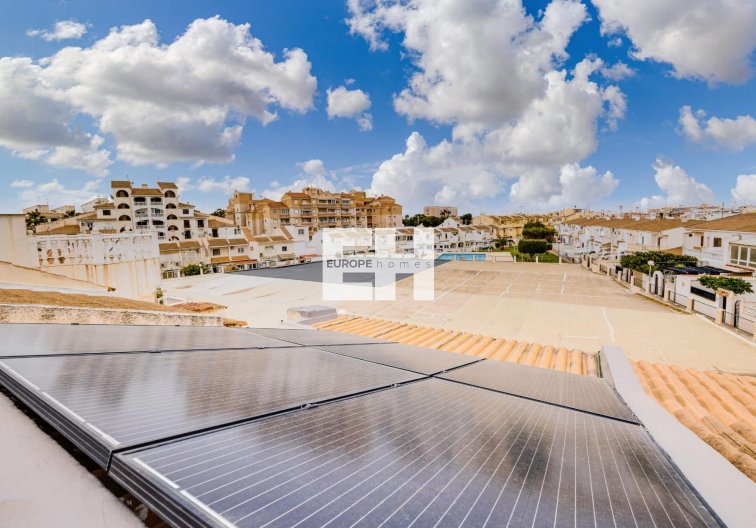Resale - town house - Torrevieja - Calas Blanca
