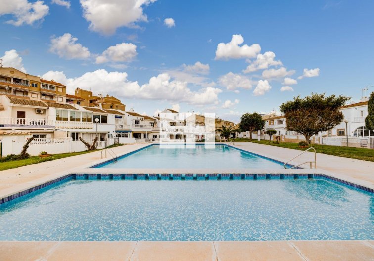 Resale - town house - Torrevieja - Calas Blanca