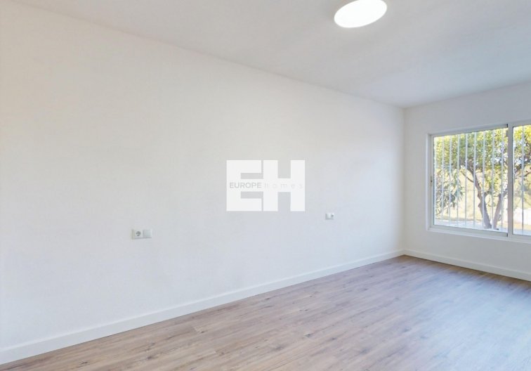 Resale - Apartment - Orihuela Costa - Costa Blanca