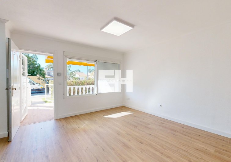 Resale - Bungalow - Orihuela Costa - Costa Blanca