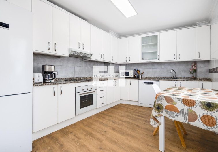 Resale - Apartment - Torrevieja - Centro