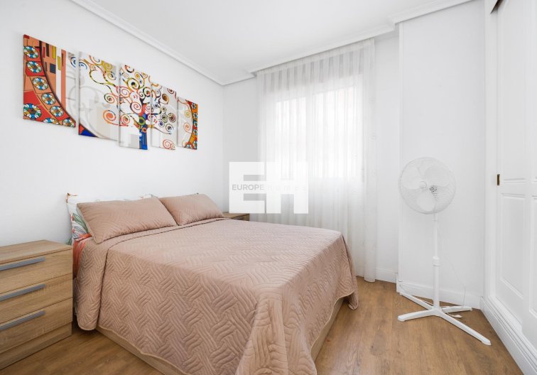 Resale - Apartment - Torrevieja - Centro