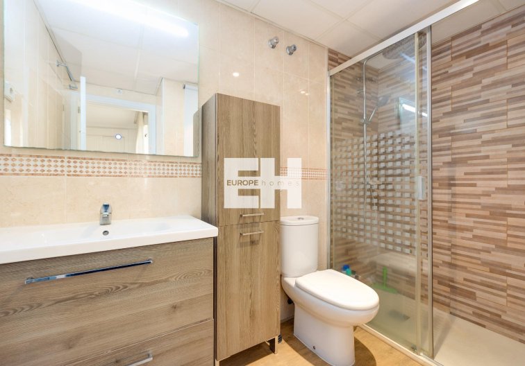 Resale - Apartment - Torrevieja - Centro