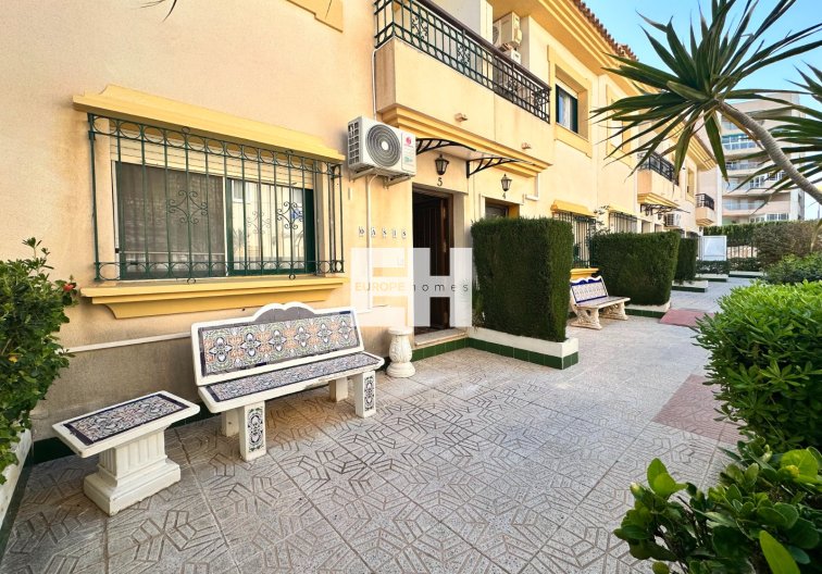 Resale - town house - Orihuela Costa - Costa Blanca