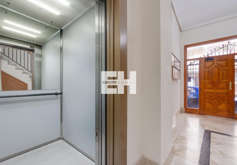 Resale - Apartment - Torrevieja - Costa Blanca