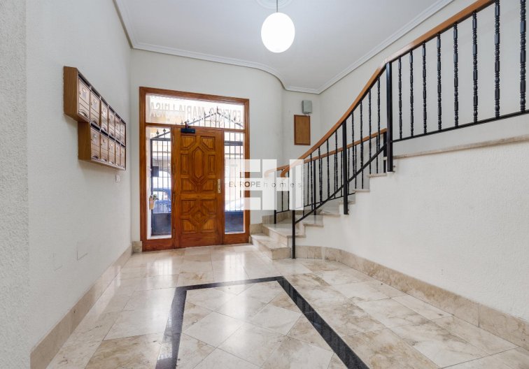 Resale - Apartment - Torrevieja - Costa Blanca