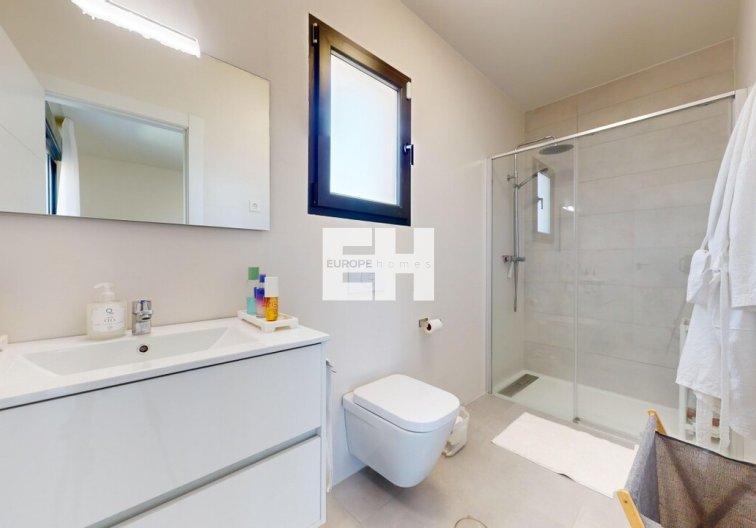 Revente - villa - Roldan - Inland