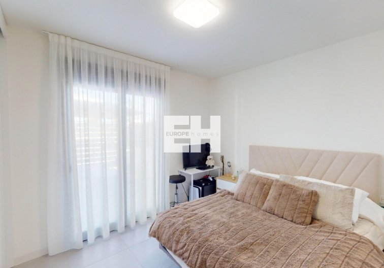 Revente - villa - Roldan - Inland