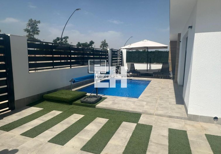 Revente - villa - Roldan - Inland