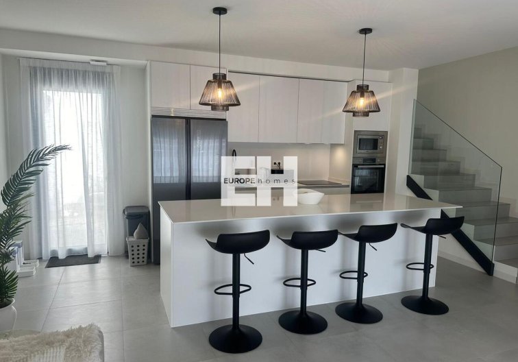 Revente - villa - Roldan - Inland