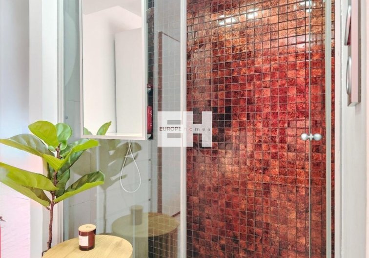 Segunda mano - Apartamento  - Torrevieja - Estacion De Autobuses