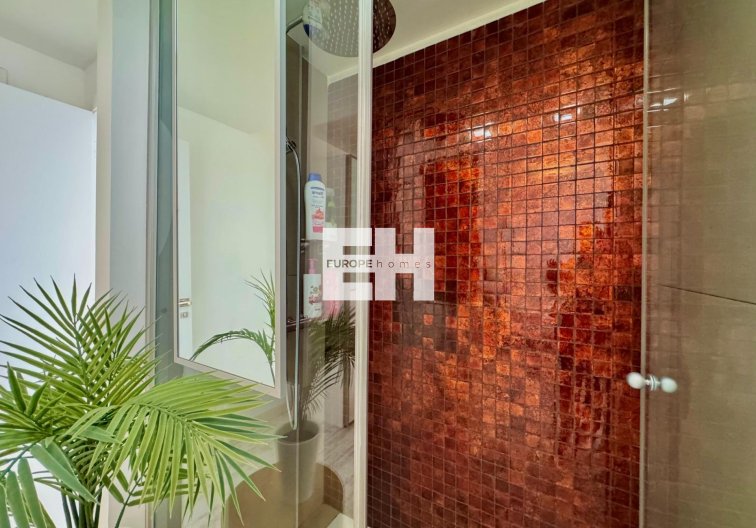 Segunda mano - Apartamento  - Torrevieja - Estacion De Autobuses