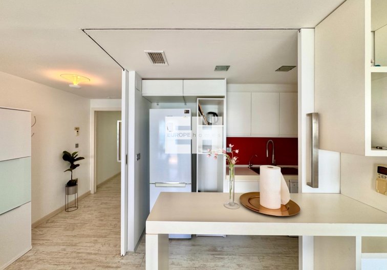 Segunda mano - Apartamento  - Torrevieja - Estacion De Autobuses