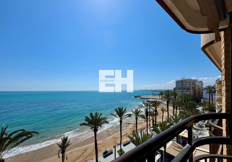 Segunda mano - Apartamento  - Torrevieja - Estacion De Autobuses