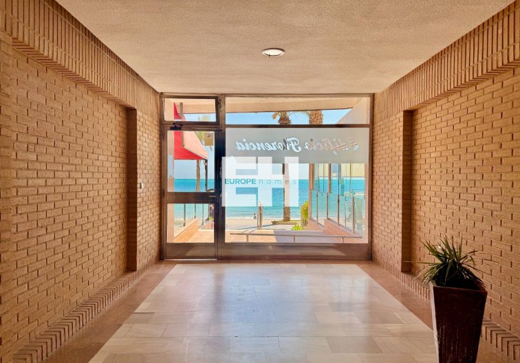 Segunda mano - Apartamento  - Torrevieja - Estacion De Autobuses