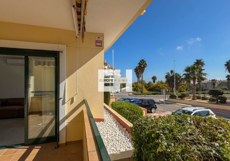 Resale - Apartment - Orihuela Costa - Costa Blanca