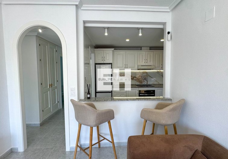 Resale - Apartment - Orihuela Costa - Costa Blanca