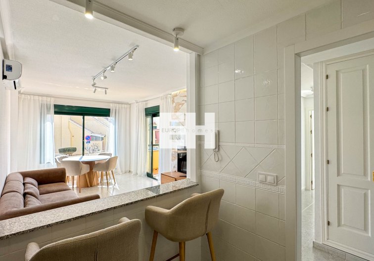 Resale - Apartment - Orihuela Costa - Costa Blanca