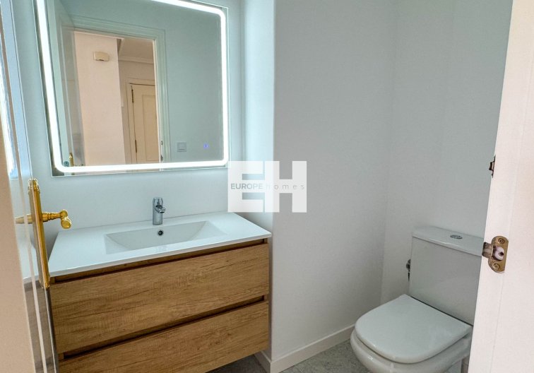 Resale - Apartment - Orihuela Costa - Costa Blanca