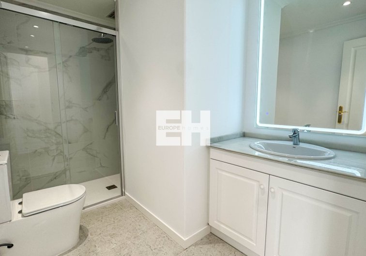 Resale - Apartment - Orihuela Costa - Costa Blanca