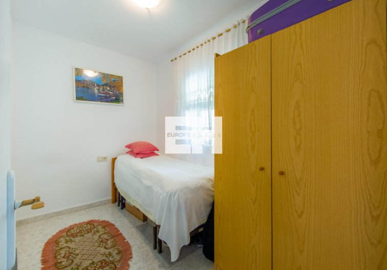 Segunda mano - Apartamento  - Torrevieja - Estacion De Autobuses