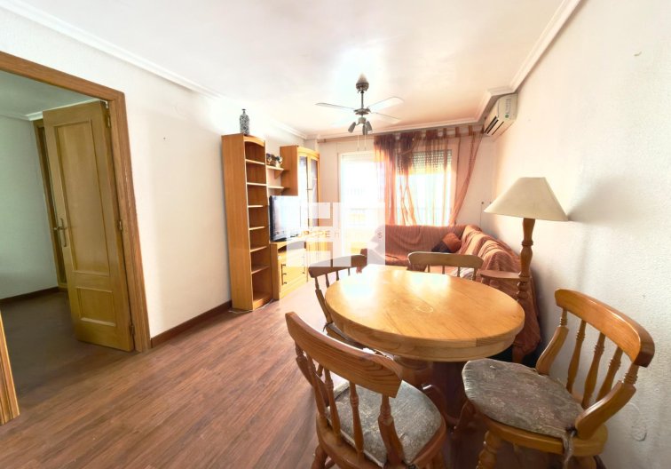 Resale - Apartment - Torrevieja - Parque De Las Naciones