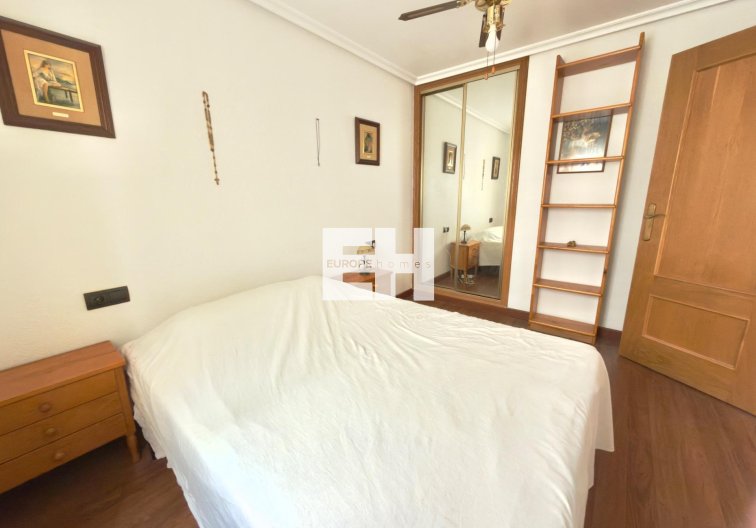 Resale - Apartment - Torrevieja - Parque De Las Naciones