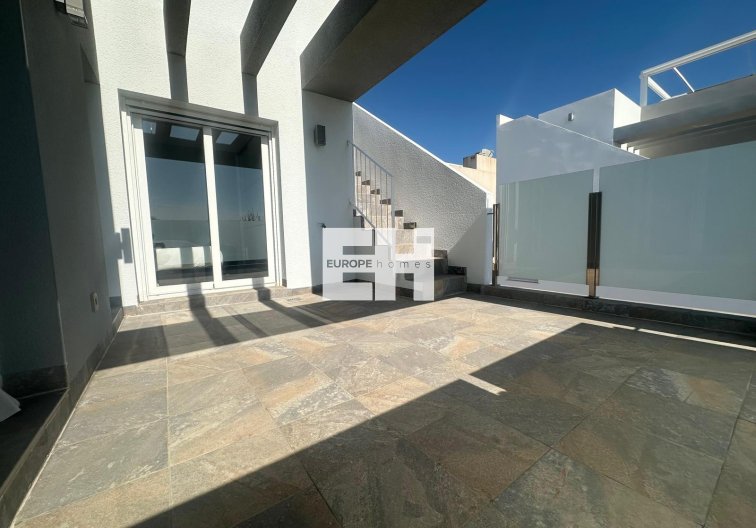 Segunda mano - villa - Torrevieja - Costa Blanca