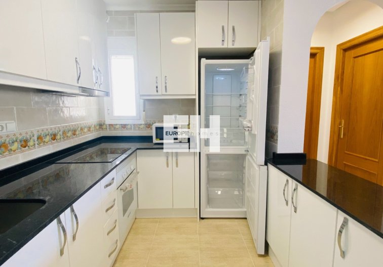 Resale - Apartment - Villamartin - Costa Blanca