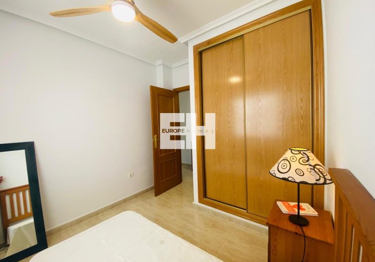 Resale - Apartment - Villamartin - Costa Blanca