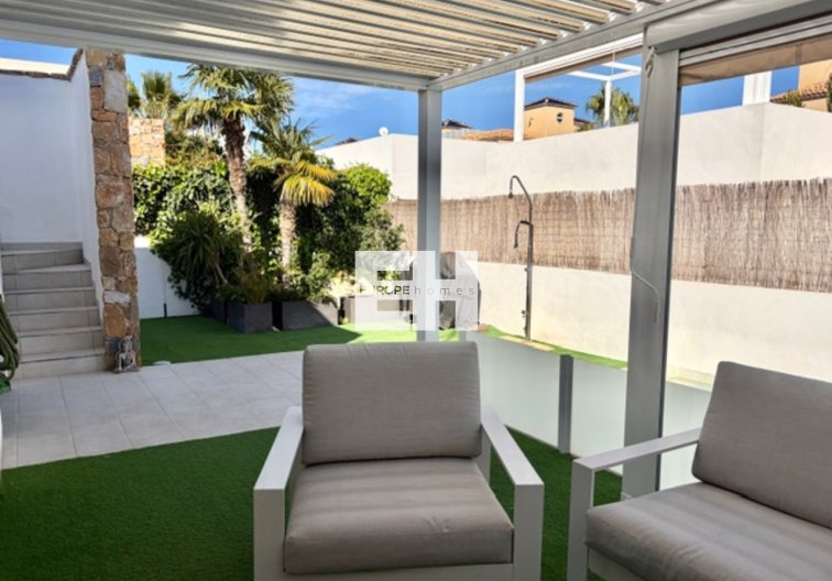 Segunda mano - villa - Cabo Roig - Costa Blanca