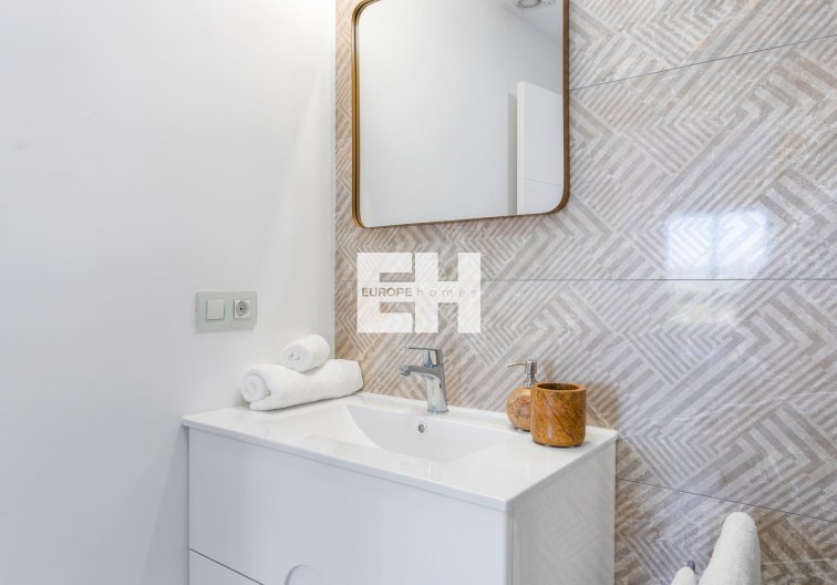 Resale - Apartment - San Miguel de Salinas - Inland